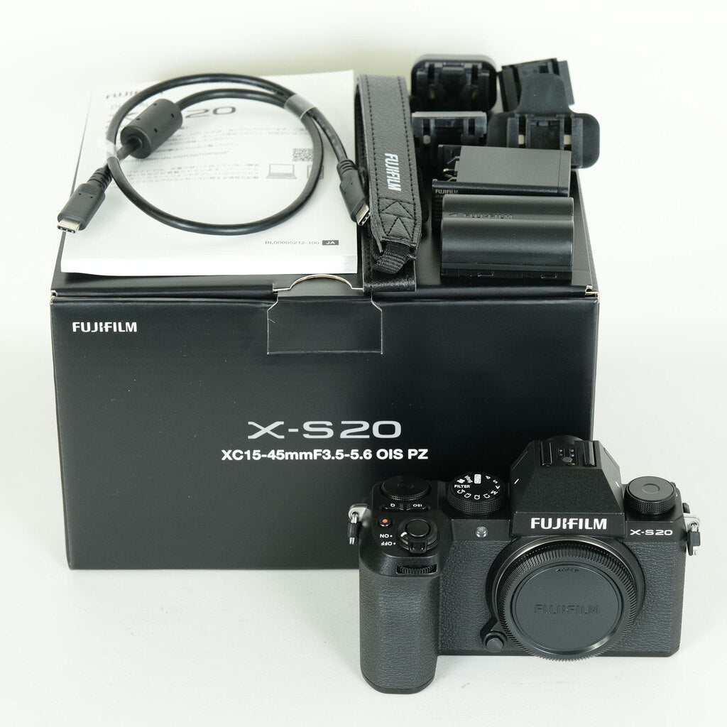 Fujifilm X-S20